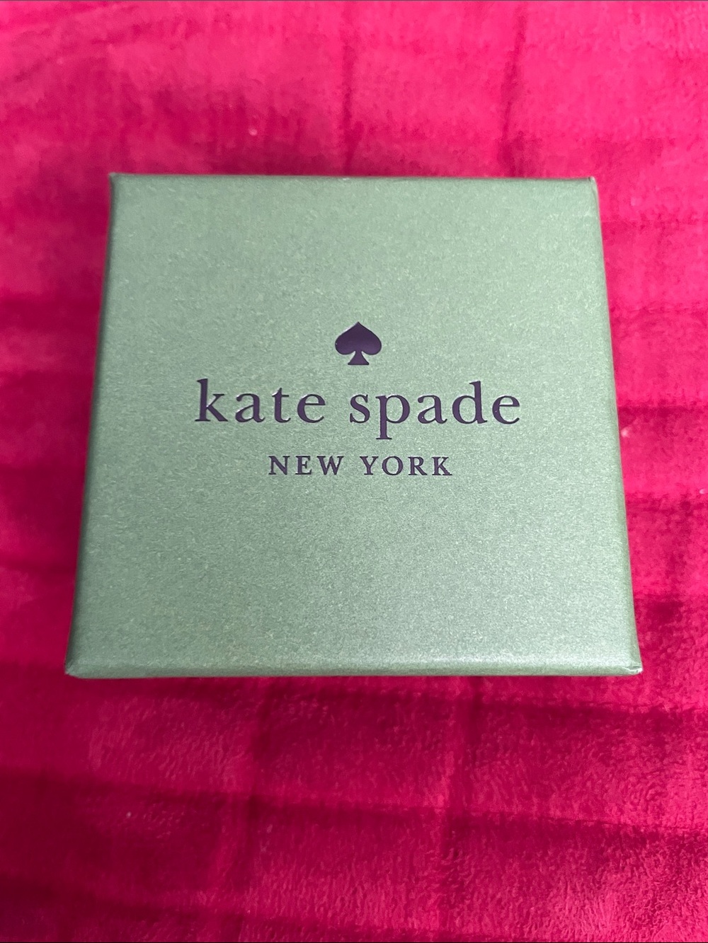 kate spade Gold Bow Stud Earrings with Cubic Zirconia NIB - Picture 3 of 5